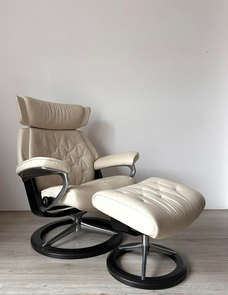 Stressless Skyline met hocker, Ophalen, Gebruikt, Leer, 75 tot 100 cm