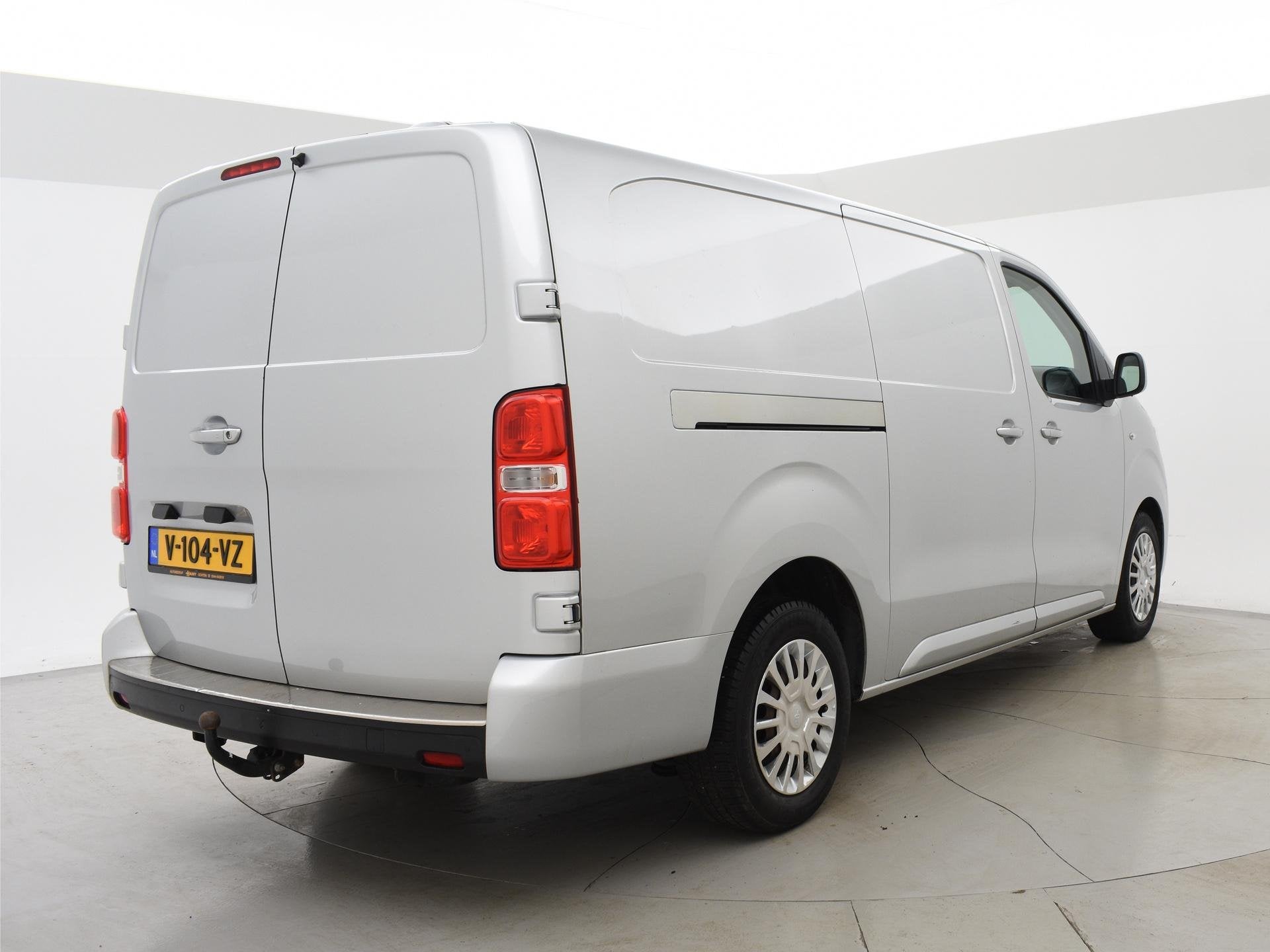 Toyota PROACE Worker 2.0 D-4D PROFESSIONAL LONG + 2 SCHUIFDE, Auto's, Bestelauto's, Voorwielaandrijving, Gebruikt, Euro 6, 4 cilinders