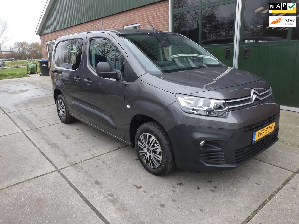 Citroen Berlingo 1.5 BlueHDI Club * navi/camera* 3 zits*, Auto's, Bestelauto's, Gebruikt, 4 cilinders, Citroën, Zilver of Grijs