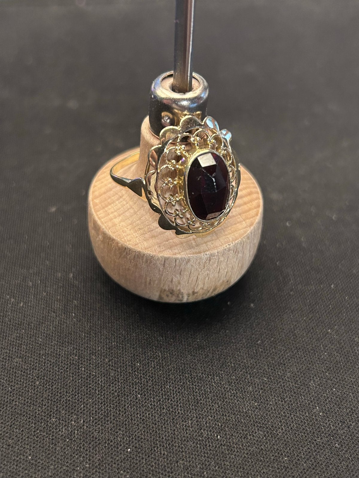 14k Gouden sieraden complete set met Granaat, Gebruikt, 20 of groter, Ophalen of Verzenden, Met edelsteen