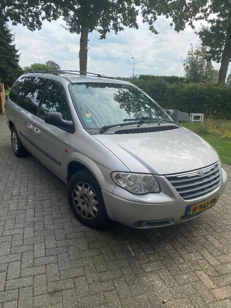 Chrysler Grand Voyager 2.8 CRD AUT 2007 Grijs, 450 kg, 4 cilinders, Leder, Diesel