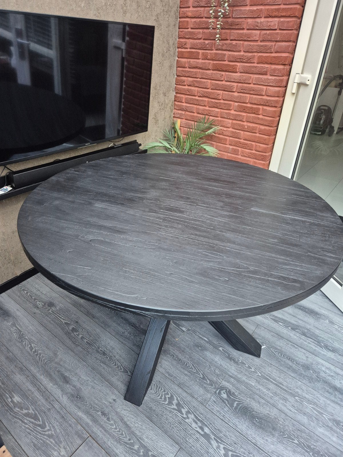 Ronde eettafel van Pronto Wonen, Ophalen, Rond, Zo goed als nieuw, Vier personen