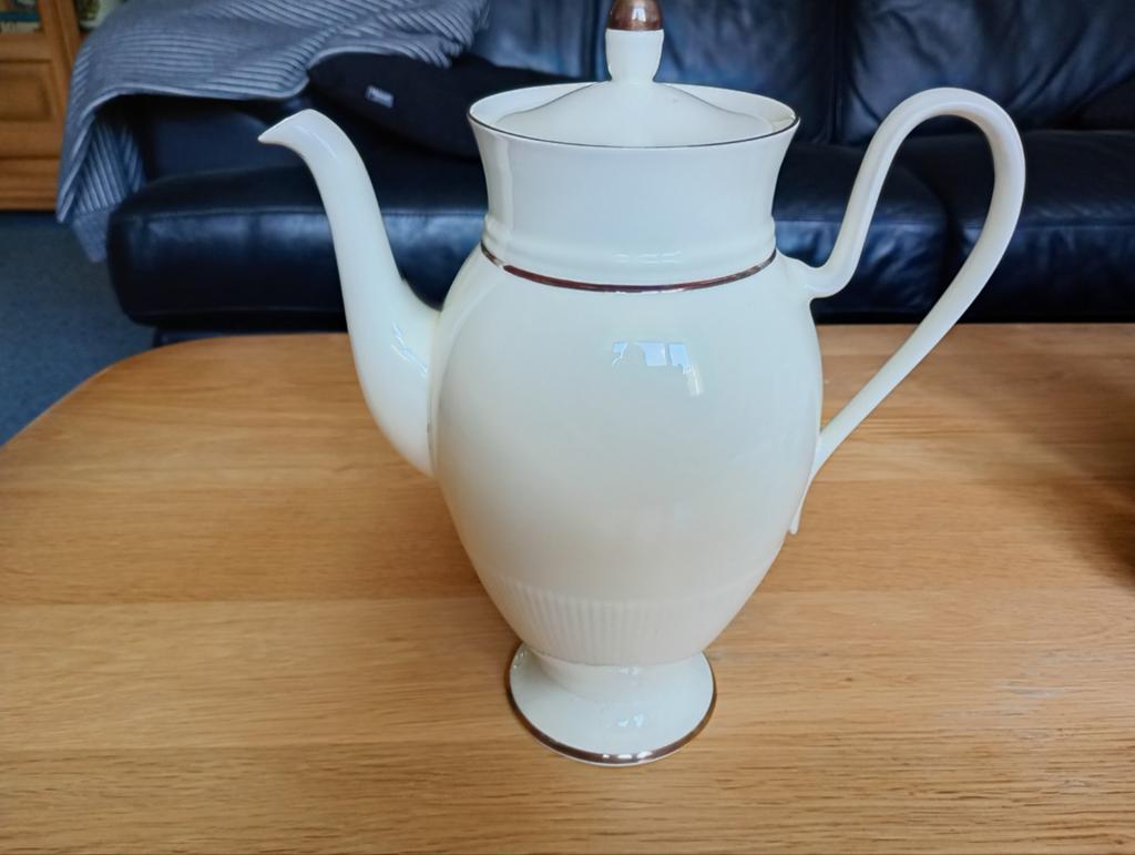 Vintage Mosa Maastricht Koffiepot - Crèmekleurig met Goud, Ophalen of Verzenden