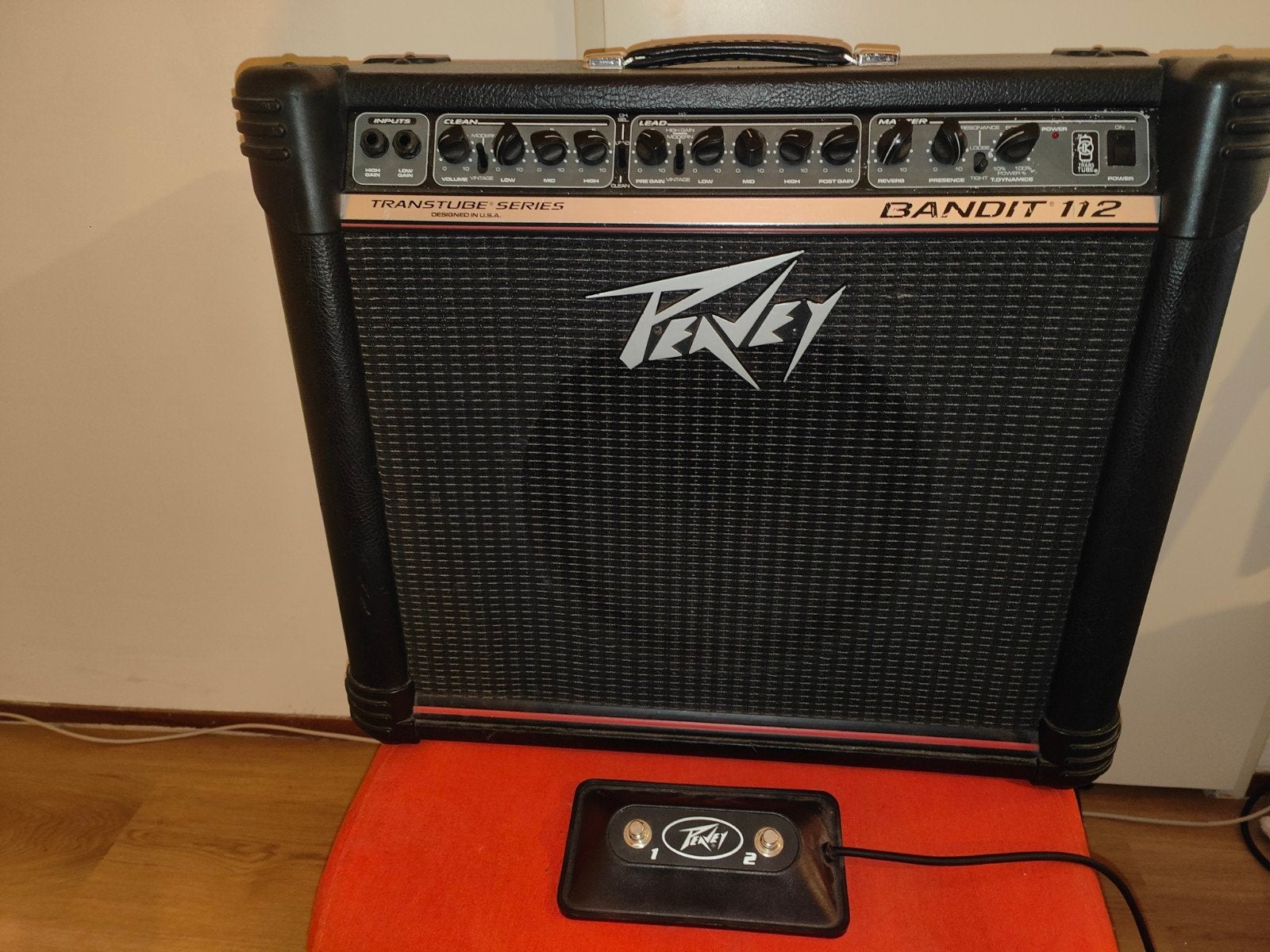 Peavey Bandit 112 Red Stripe, Muziek en Instrumenten, Versterkers | Bas en Gitaar, Ophalen, Gebruikt, Gitaar, 50 tot 100 watt