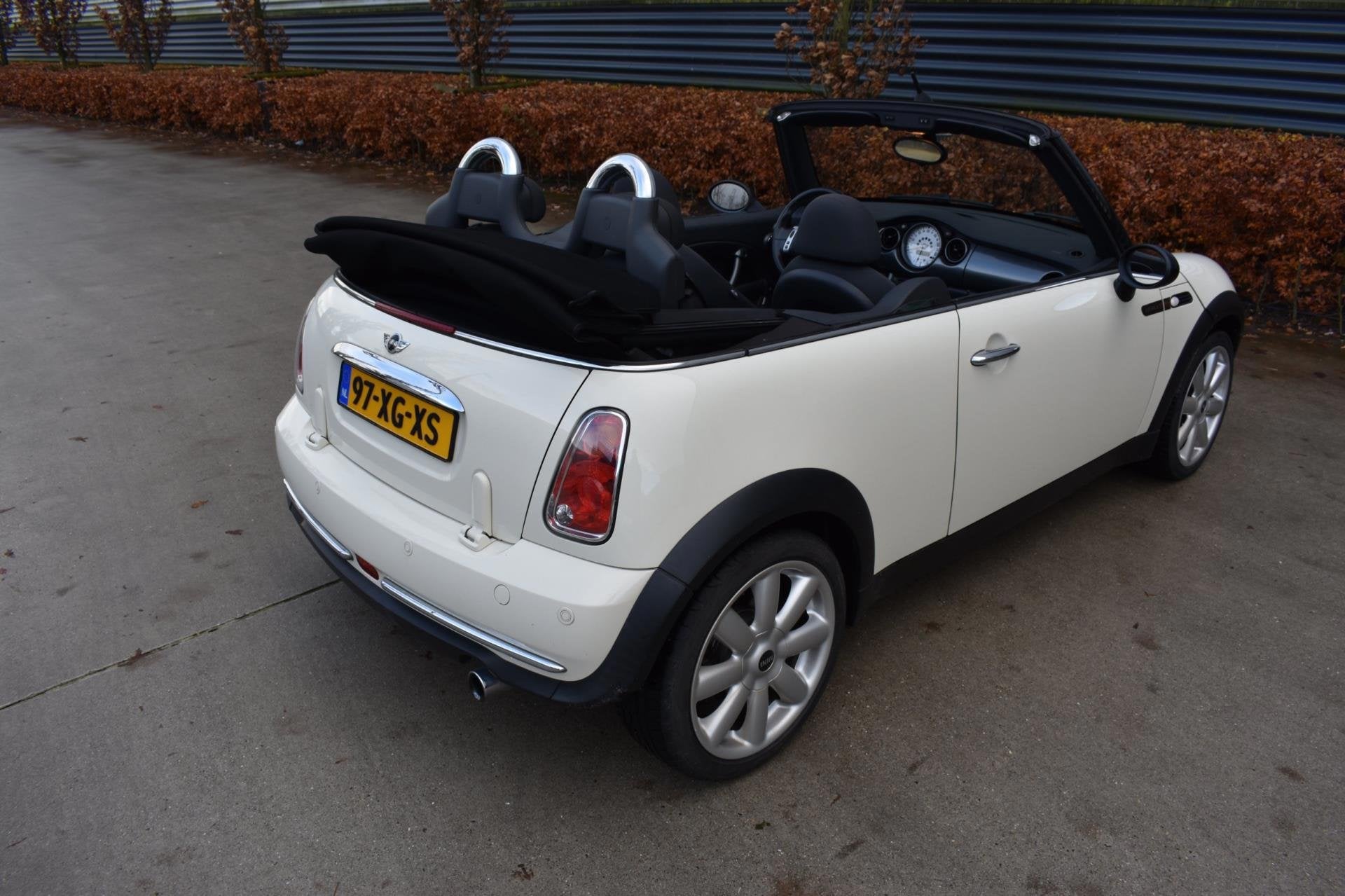 Mini Mini Cabrio 1.6 One Pepper, Auto's, Gebruikt, Zwart, 4 cilinders, Cabriolet