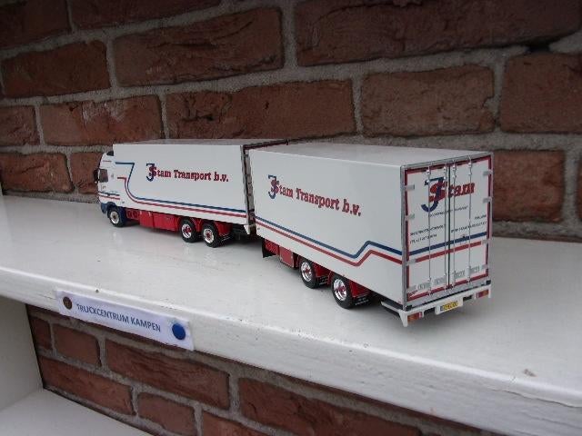 WSI  Volvo  FH12  van  J.  Stam  uit  Opperdoes., Hobby en Vrije tijd, Modelauto's | 1:50, Ophalen of Verzenden, Nieuw, Bus of Vrachtwagen