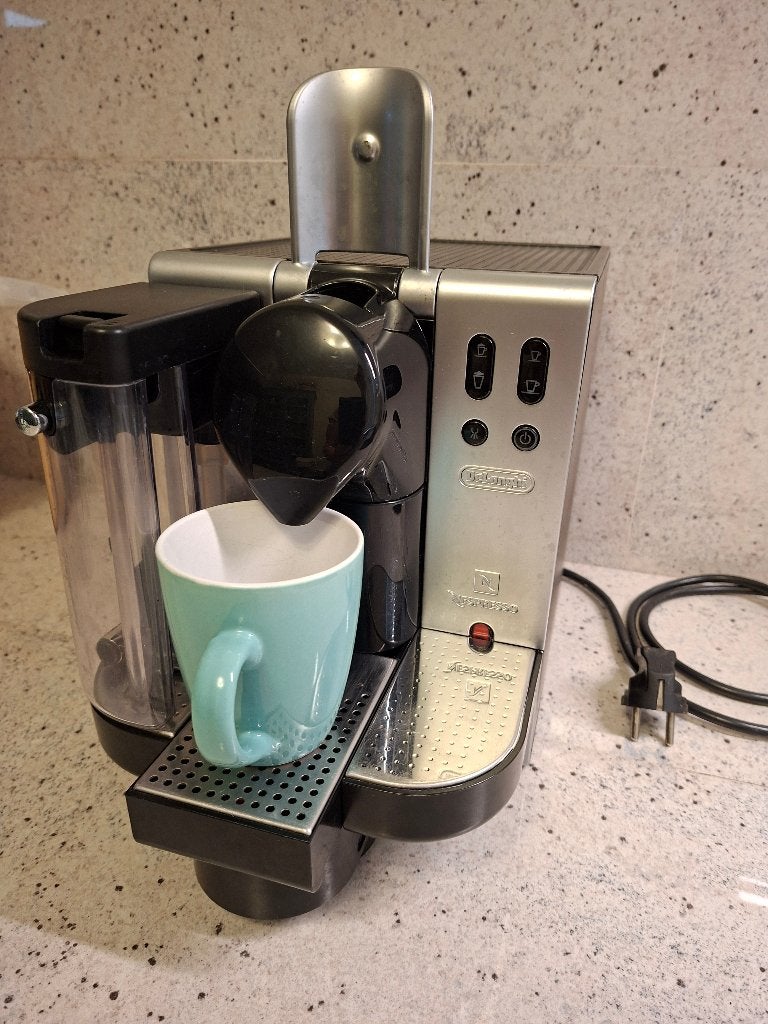 Koffieapparaat Delongi Nespresso, Witgoed en Apparatuur, Ophalen of Verzenden, Koffiemachine