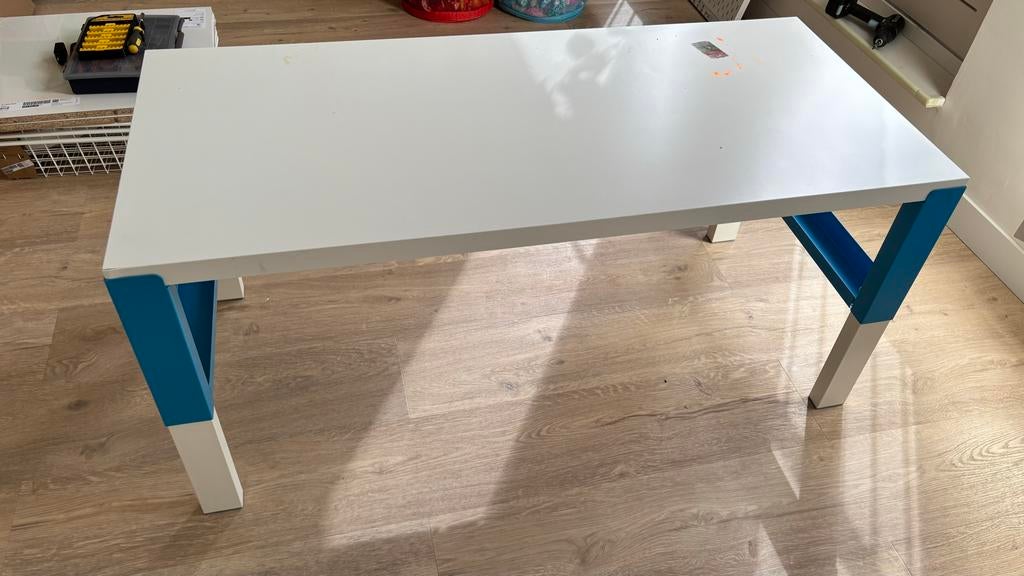 Gratis IKEA PÅHL kinderbureau, Ophalen, Gebruikt, Tafel(s)