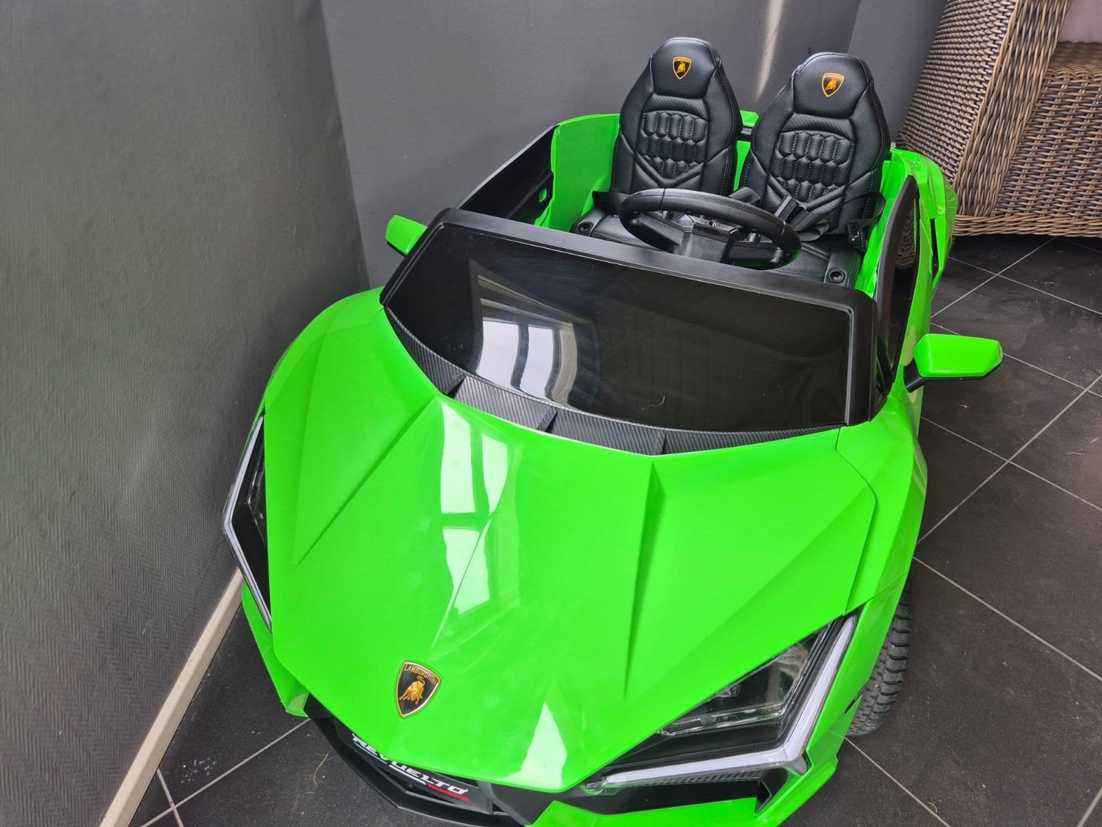 Elektrische kinderauto Lamborghini 24v, Ophalen, Zo goed als nieuw