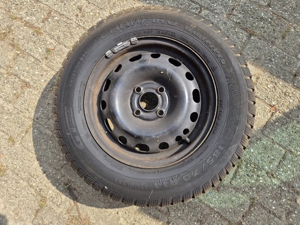 Set winterbanden met velgen, o.a. geschikt voor Opel corsa D, Ophalen, Gebruikt