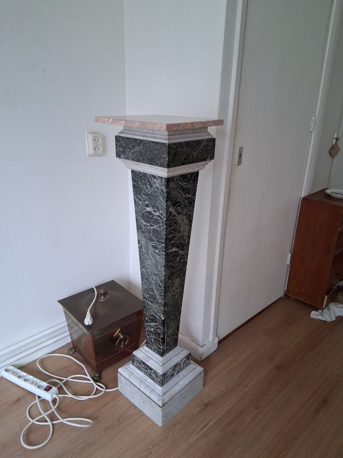 marmeren prachtige zware zuil ca: 1mtr 30cm hg., Huis en Inrichting, Ophalen, Zo goed als nieuw, Hout, Cd's