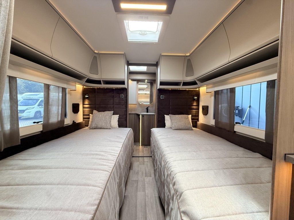 Kabe Imperial 630 TDL E2, Caravans en Kamperen, Rondzit, 7 tot 8 meter, Bedrijf, Kabe