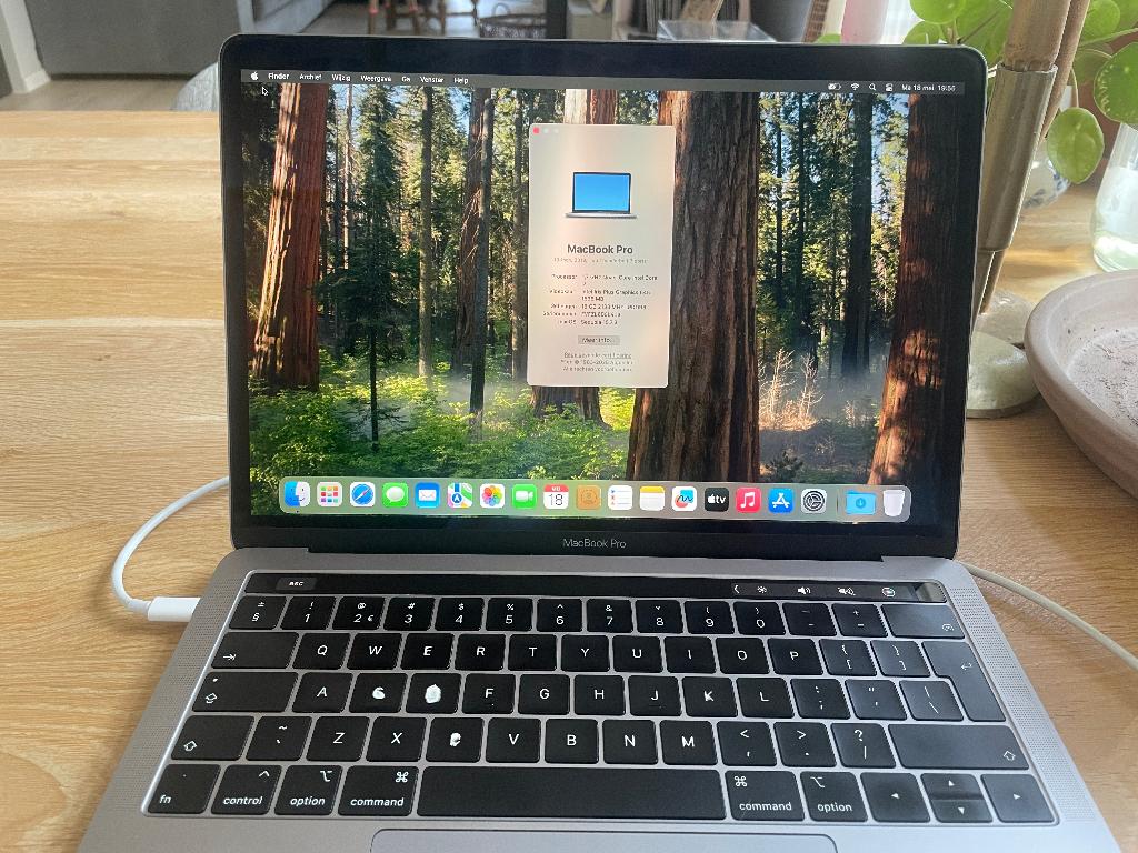 MacBook Pro 13” - 256 gb SSD, Computers en Software, Apple Macbooks, MacBook Pro, Gebruikt, 256 GB, Qwerty