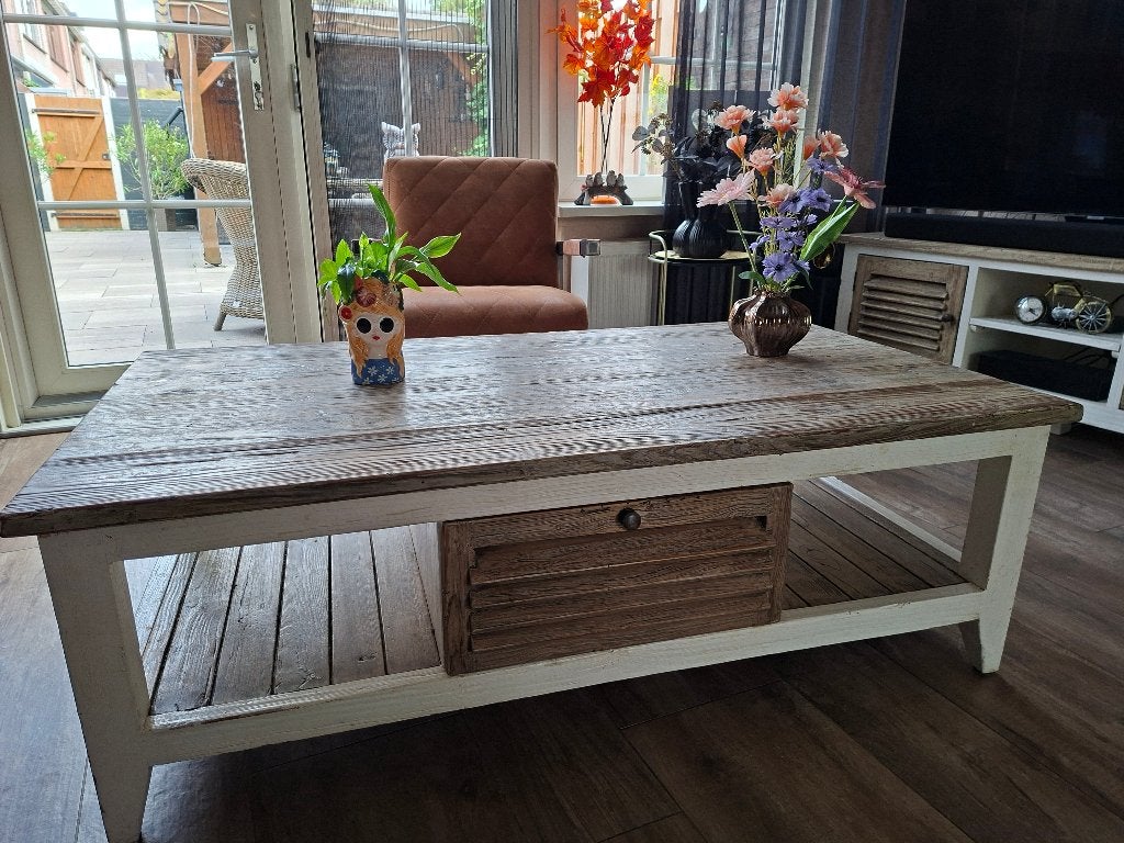 Prachtige salon tafel en een eventuele zit meubel., Huis en Inrichting, Tafels | Salontafels, Ophalen, 100 tot 150 cm, 50 tot 100 cm