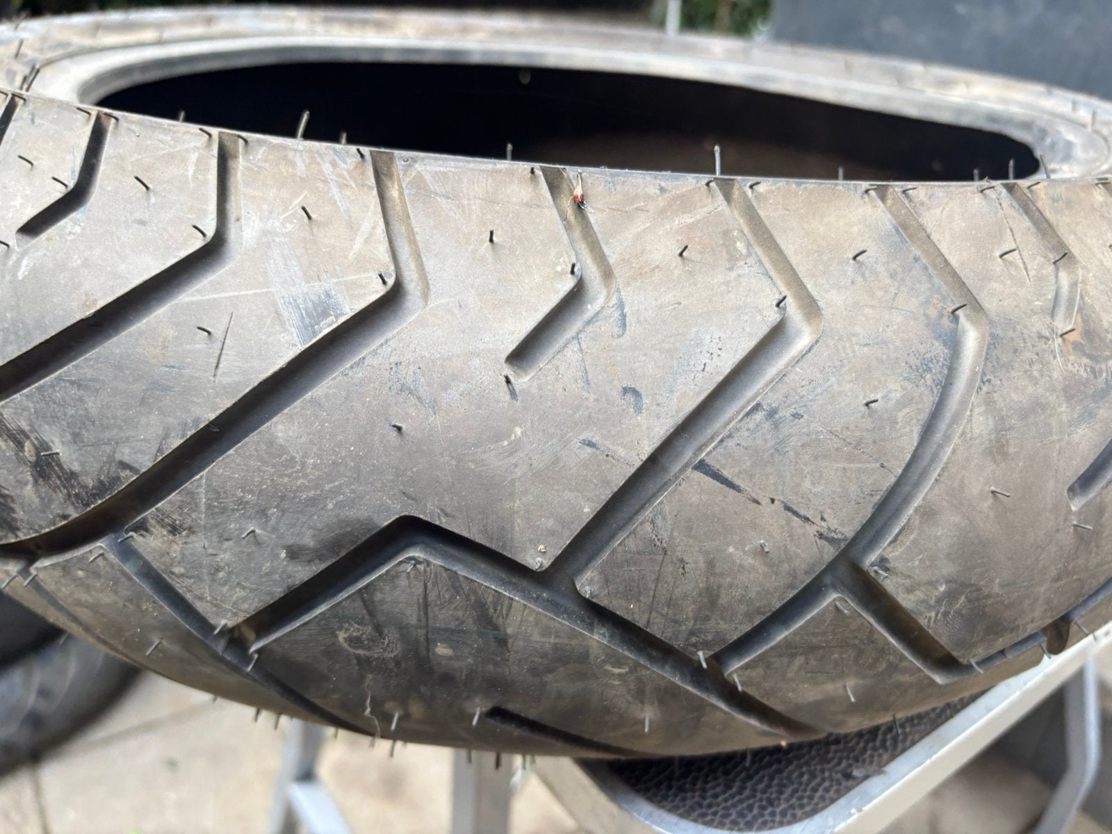 180/55ZR17 motor band, Motoren, Ophalen