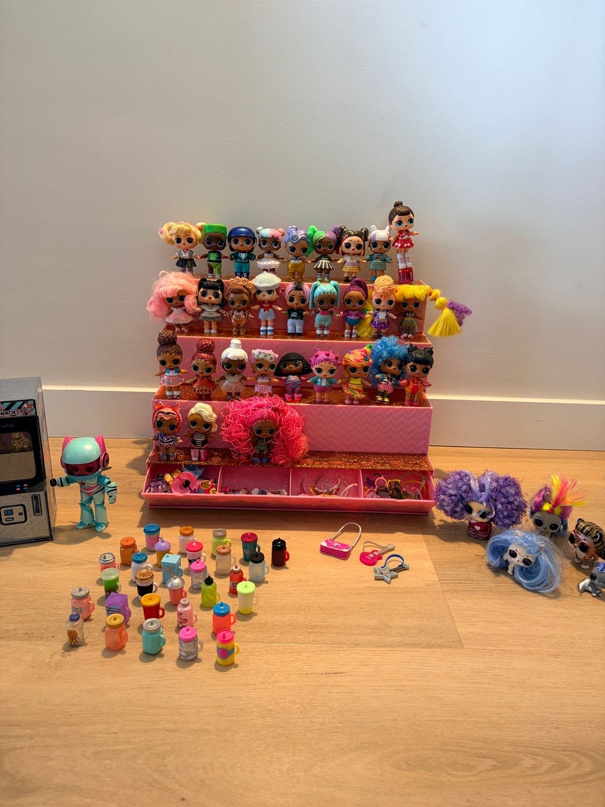 Grote collectie LOL Surprise poppen met pop-up Store, Ophalen of Verzenden, Gebruikt, Overige typen
