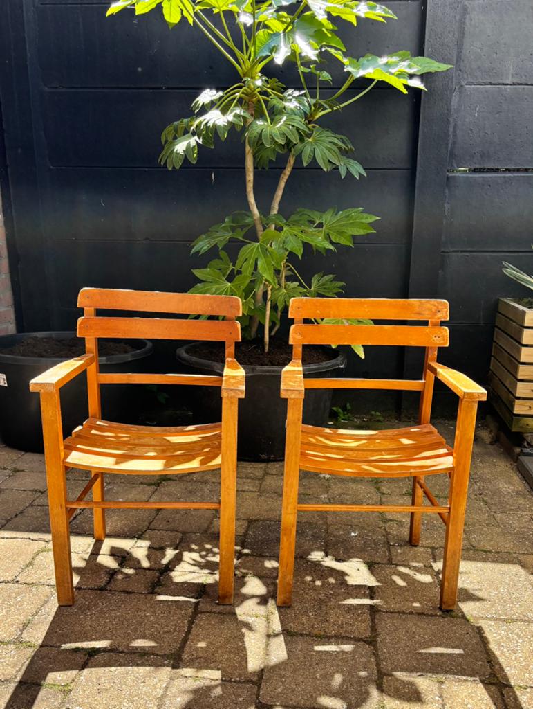 2x houten kinderstoelen, Ophalen, Gebruikt, Overige typen