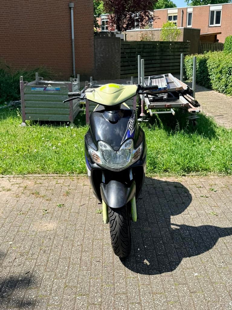 Yamaha jog rr, Fietsen en Brommers, Scooters | Yamaha, Ophalen, Zo goed als nieuw, Tweetakt, JogR of RR