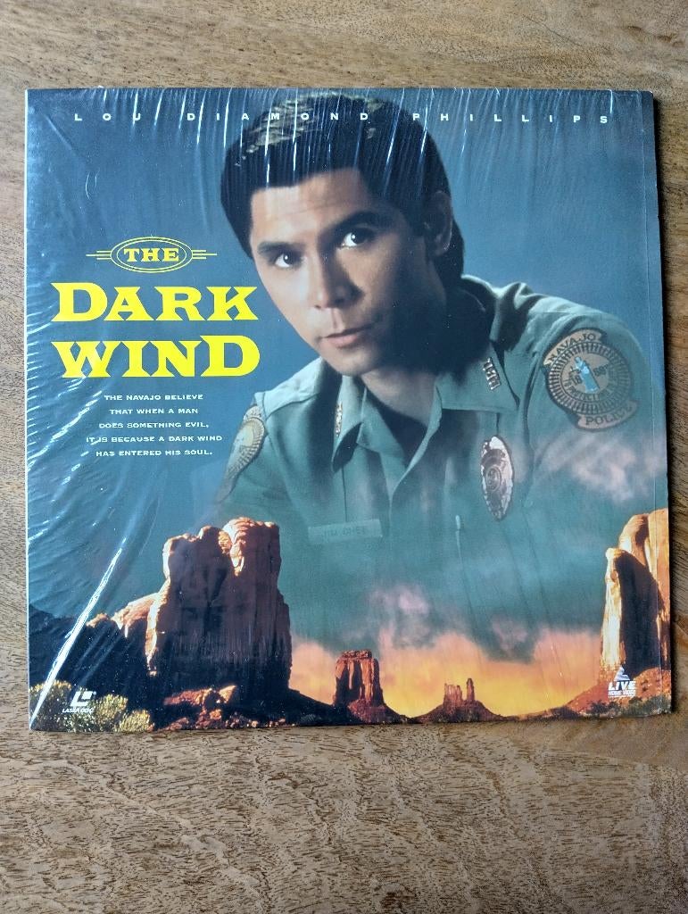 The Dark Wind * LaserDisc * Cd Video * Laser Disc * Rare *, Cd's en Dvd's, Dvd's | Overige Dvd's, Zo goed als nieuw, Alle leeftijden
