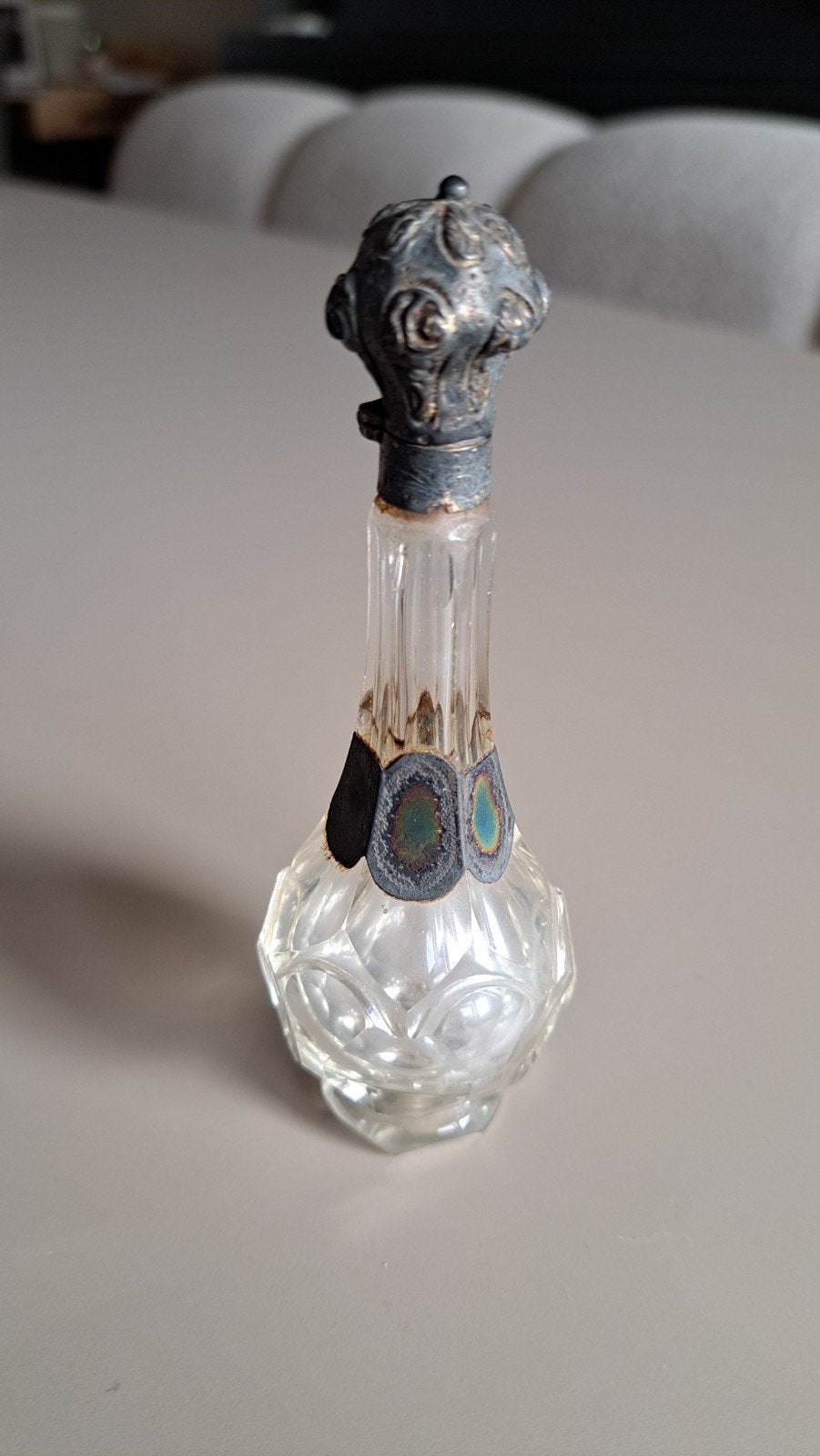Antieke parfumflesje met zilveren dop, Antiek en Kunst, Ophalen of Verzenden