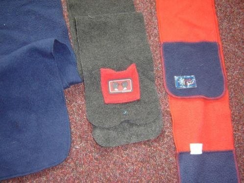 sjaals handschoenen mutsen enz, Ophalen of Verzenden, Zo goed als nieuw, Jongen of Meisje, Setje