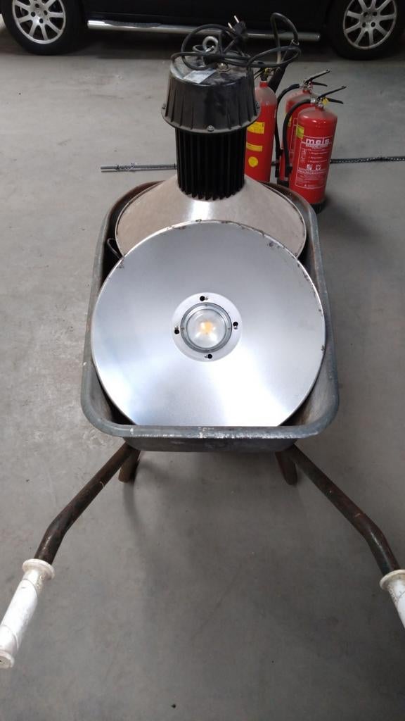 100 Watt LED lamp .voor loods schuur . 75 E, Verzenden, Minder dan 50 cm