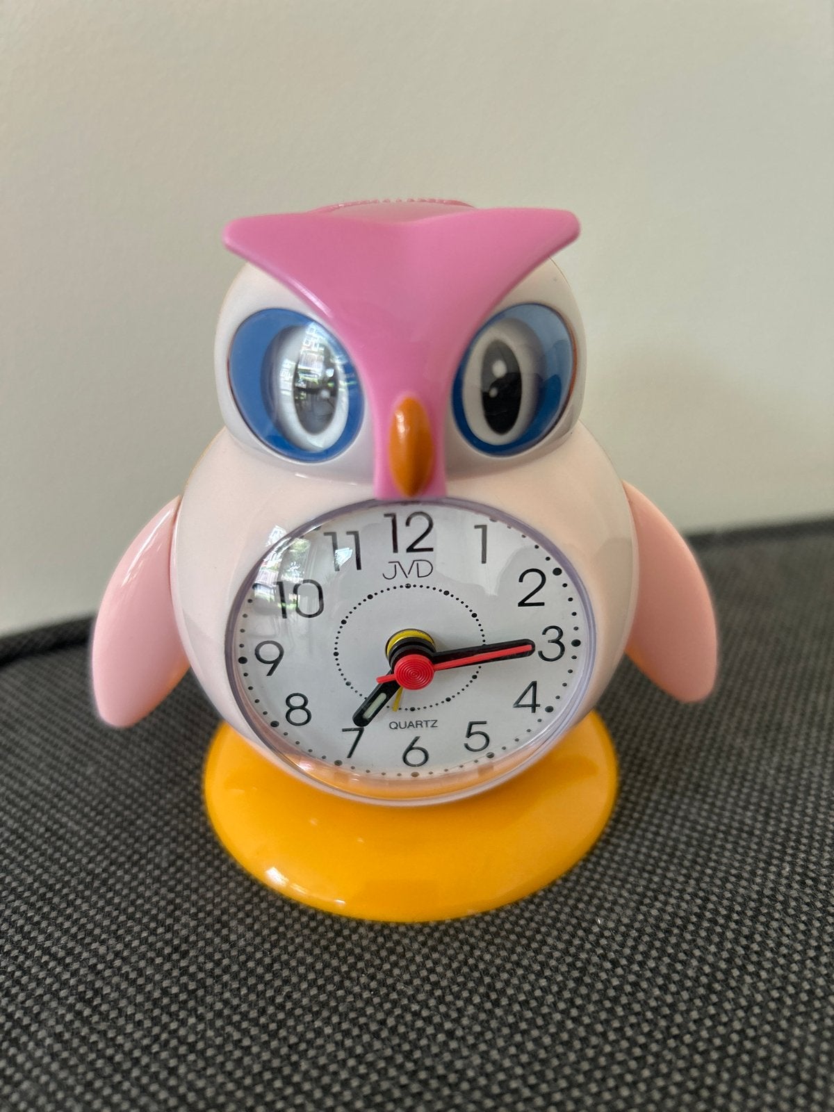 Leuke JVD Uil Wekker - Roze/Geel, Analoog, Zo goed als nieuw, Meerkleurig, Analoog, Werkt op batterijen, Ophalen of Verzenden