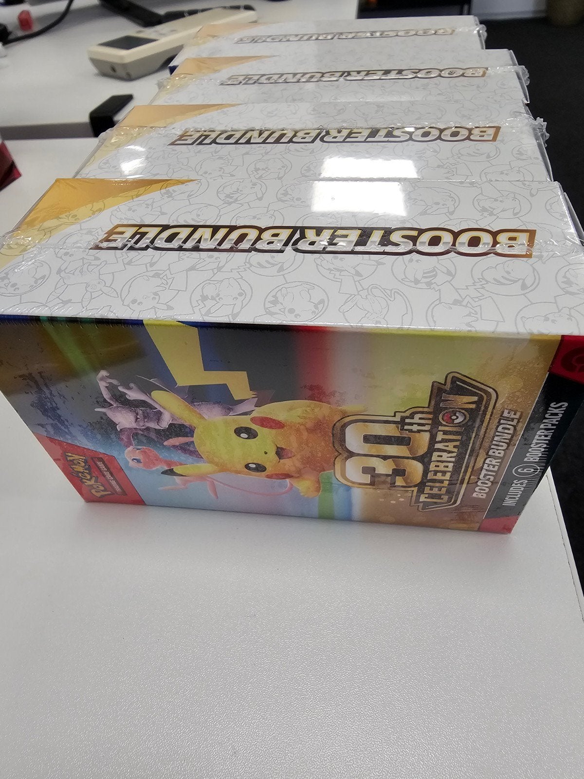 4x Pokémon 30th Celebrations Booster Bundles (24 packs), Ophalen of Verzenden, Nieuw, Booster