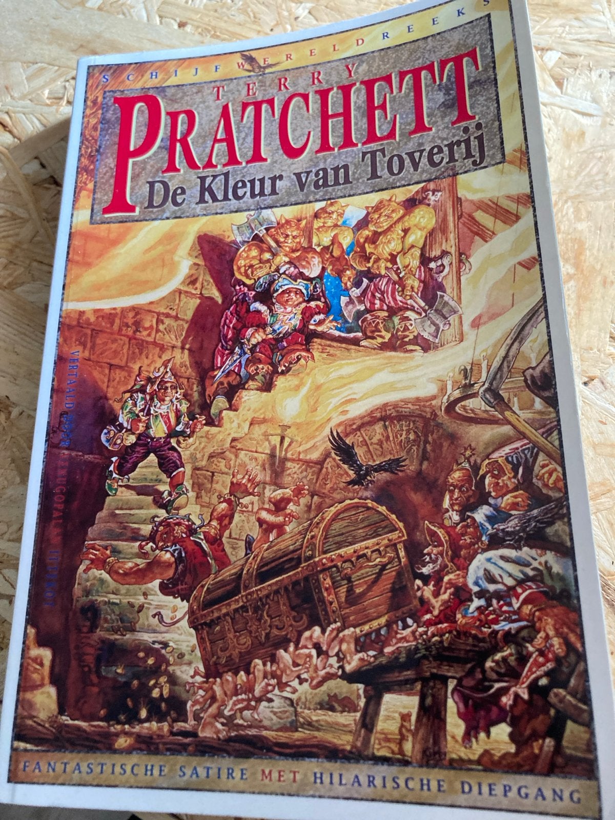 Terry Pratchett - De Kleur van Toverij (Schijfwereld), Ophalen of Verzenden, Gelezen