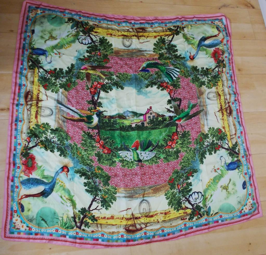 Mooie 100% silk print sjaal van Pip Studio, Verzenden, Zo goed als nieuw, Maat 42/44 (L), Sjaal