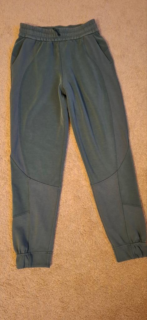 Lululemon Brushed Softstreme Ribbed High-Rise Jogger, Ophalen of Verzenden, Groen, Fitness of Aerobics, Zo goed als nieuw