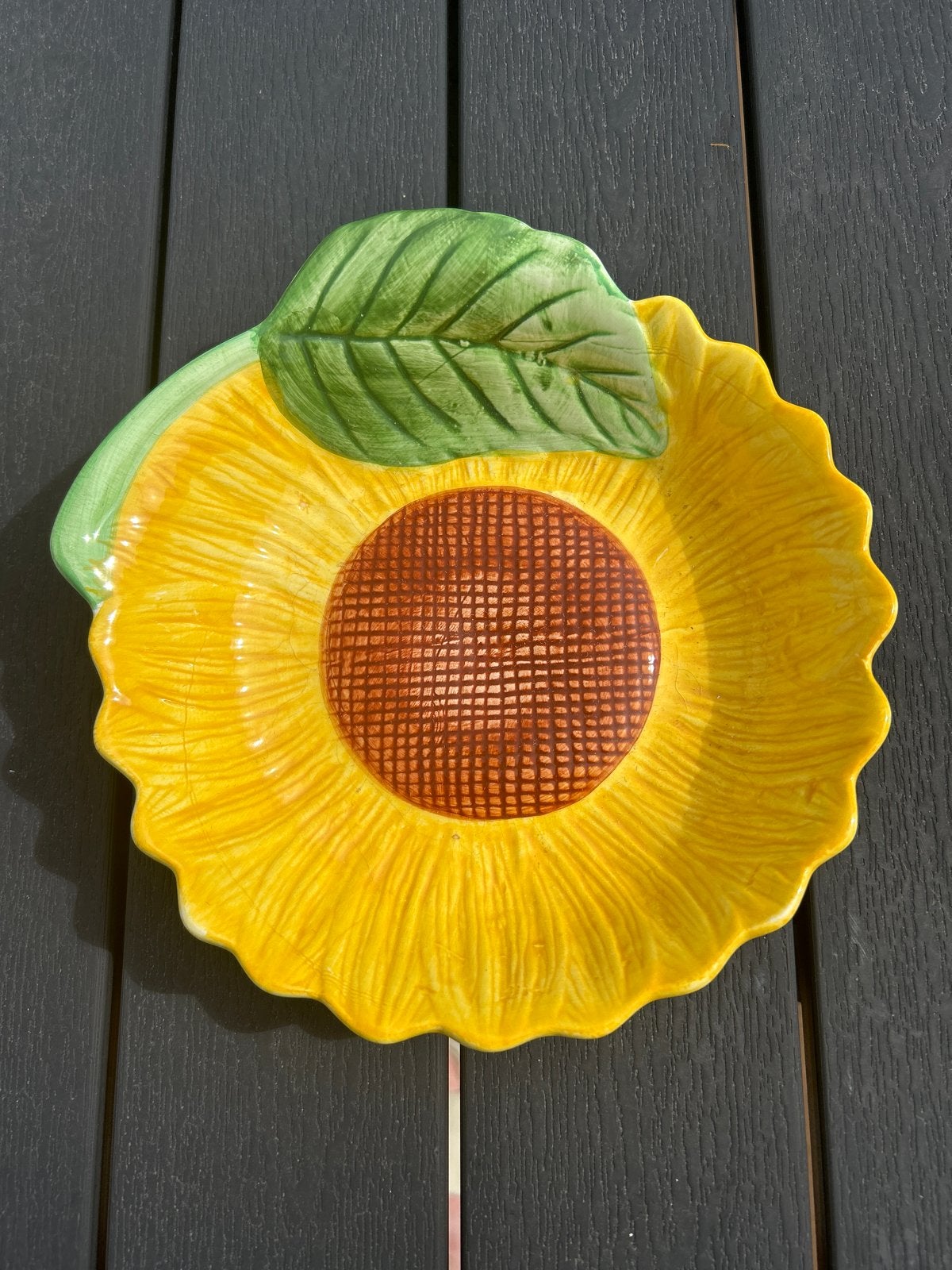 Schaal in zonnebloemvorm van L. Dake & Zn. - 21 cm, Ophalen of Verzenden