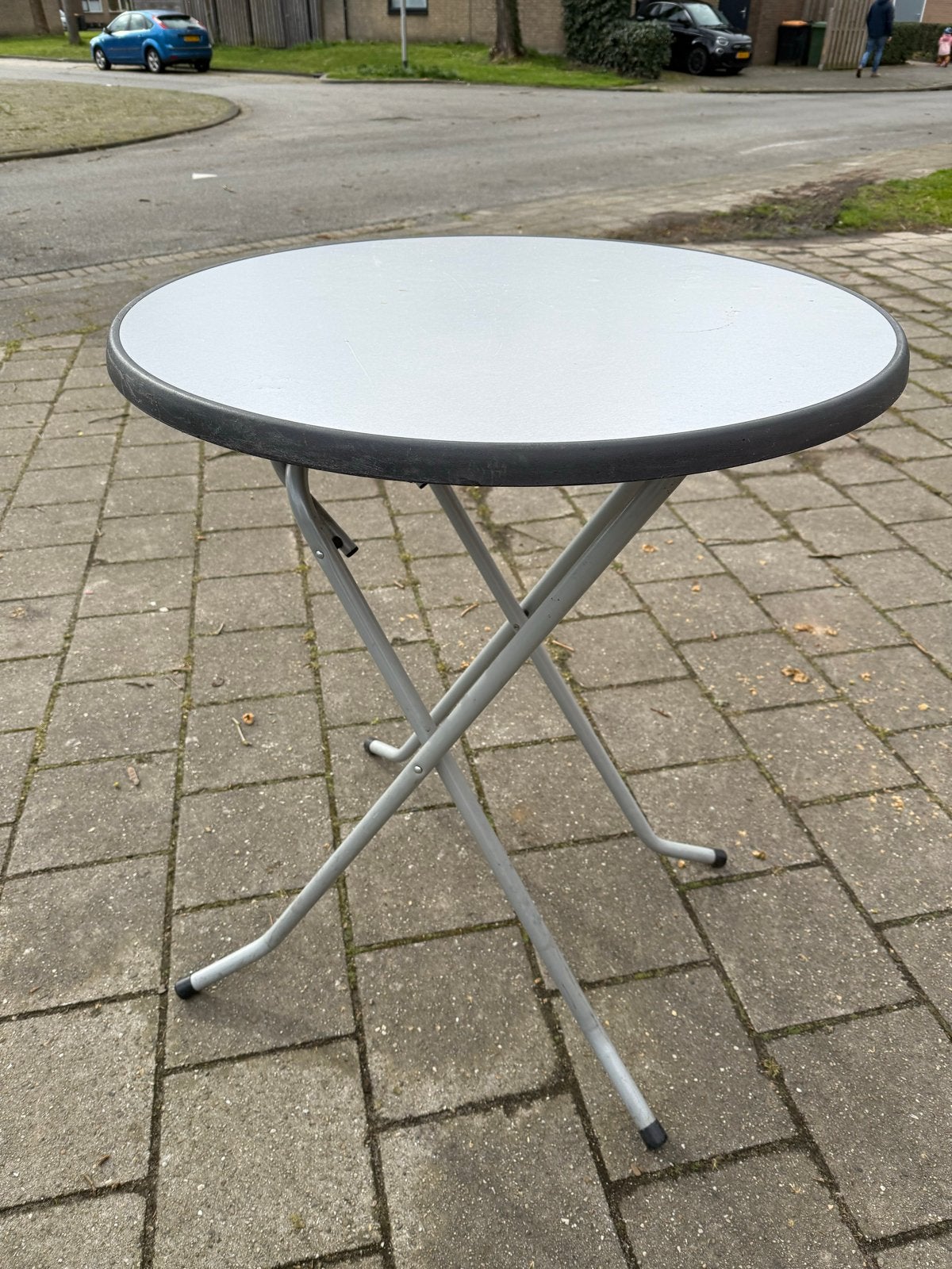 Staan tafels 3x, Ophalen, Gebruikt, Rond, Metaal