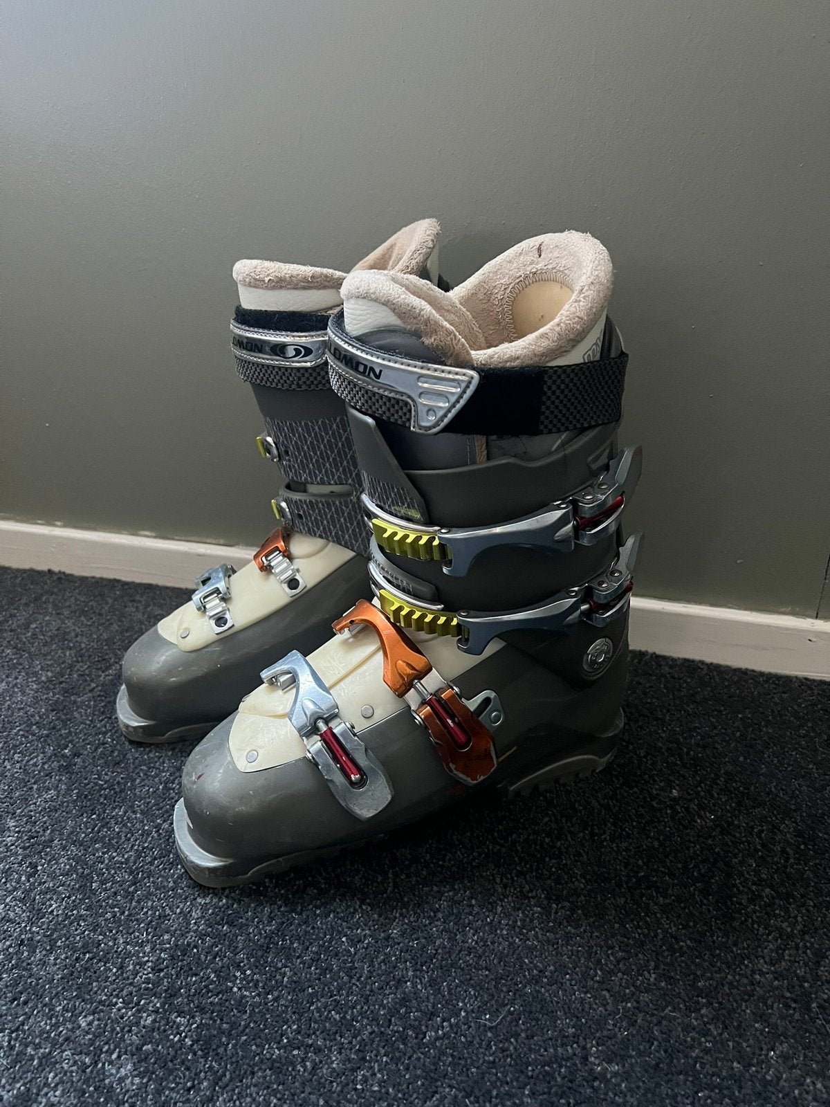 Salomon ski schoenen maat 41, 160 tot 180 cm, Gebruikt, Schoenen, Carve