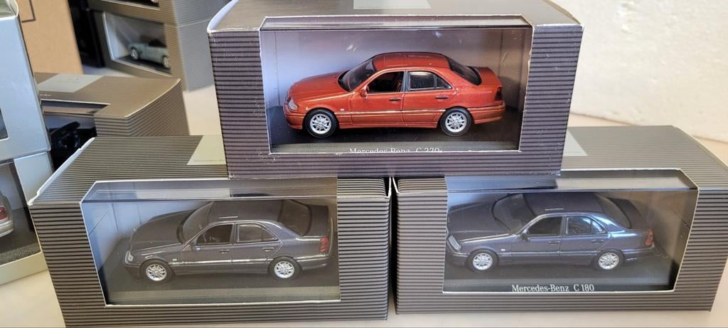 Minichamps Mercedes C180 & C220  W202, Hobby en Vrije tijd, Modelauto's | 1:43, Ophalen of Verzenden, Zo goed als nieuw, Auto