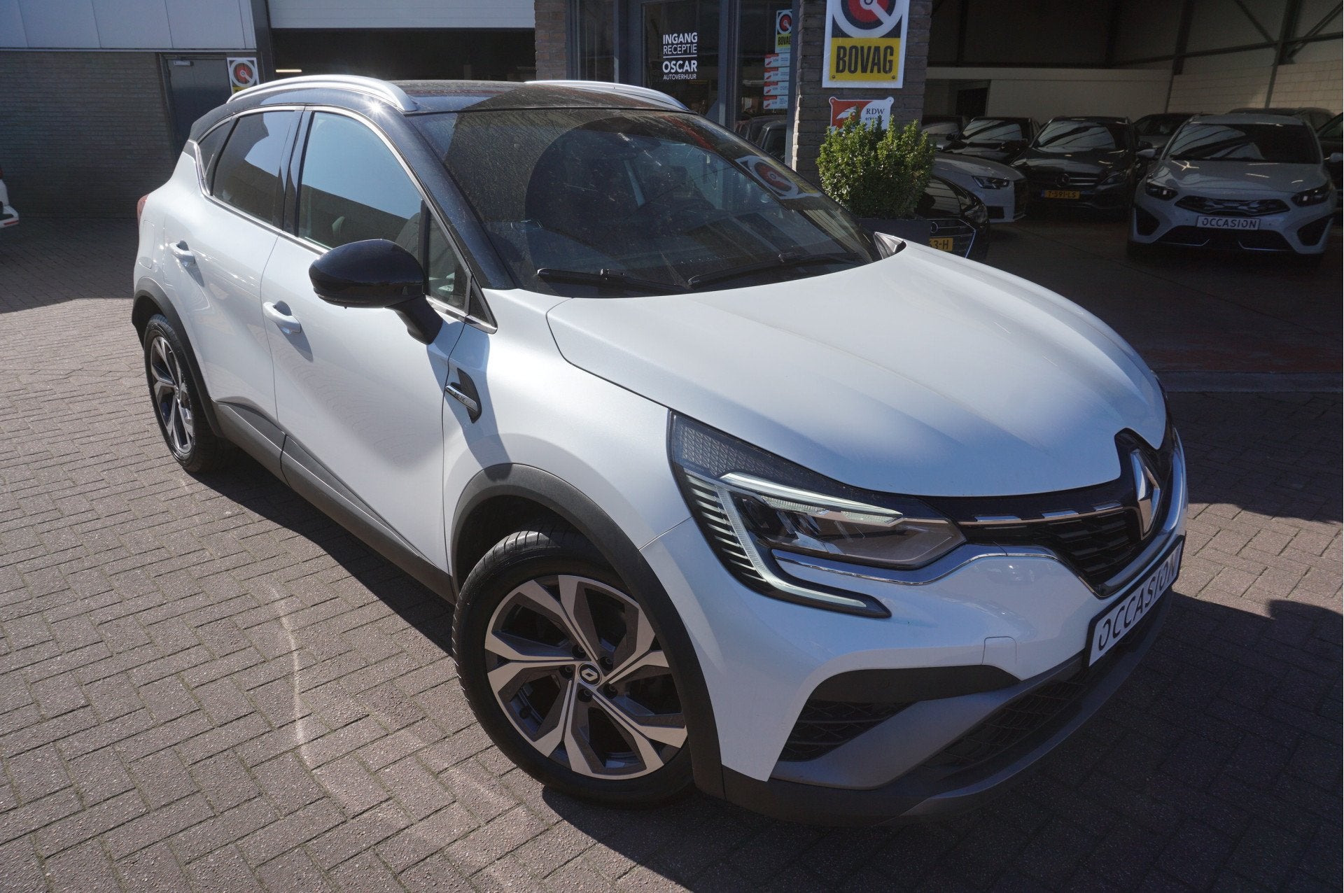 Renault Captur 1.6 E-Tech Plug-in Hybrid 160 R.S. Line Autom, Auto's, 77 km/l, Gebruikt, Zwart, 4 cilinders