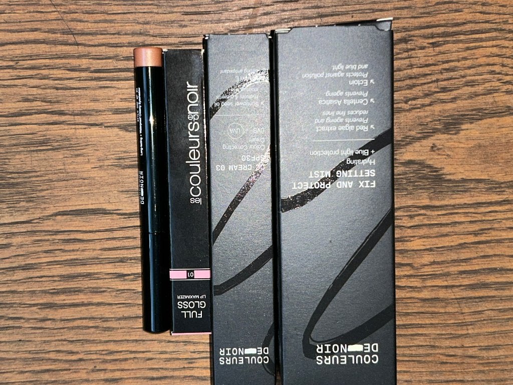 4 x make-up COULEURS de noir + tasje *~~nieuw~~*, Overige kleuren, Nieuw, Make-up, Verzenden
