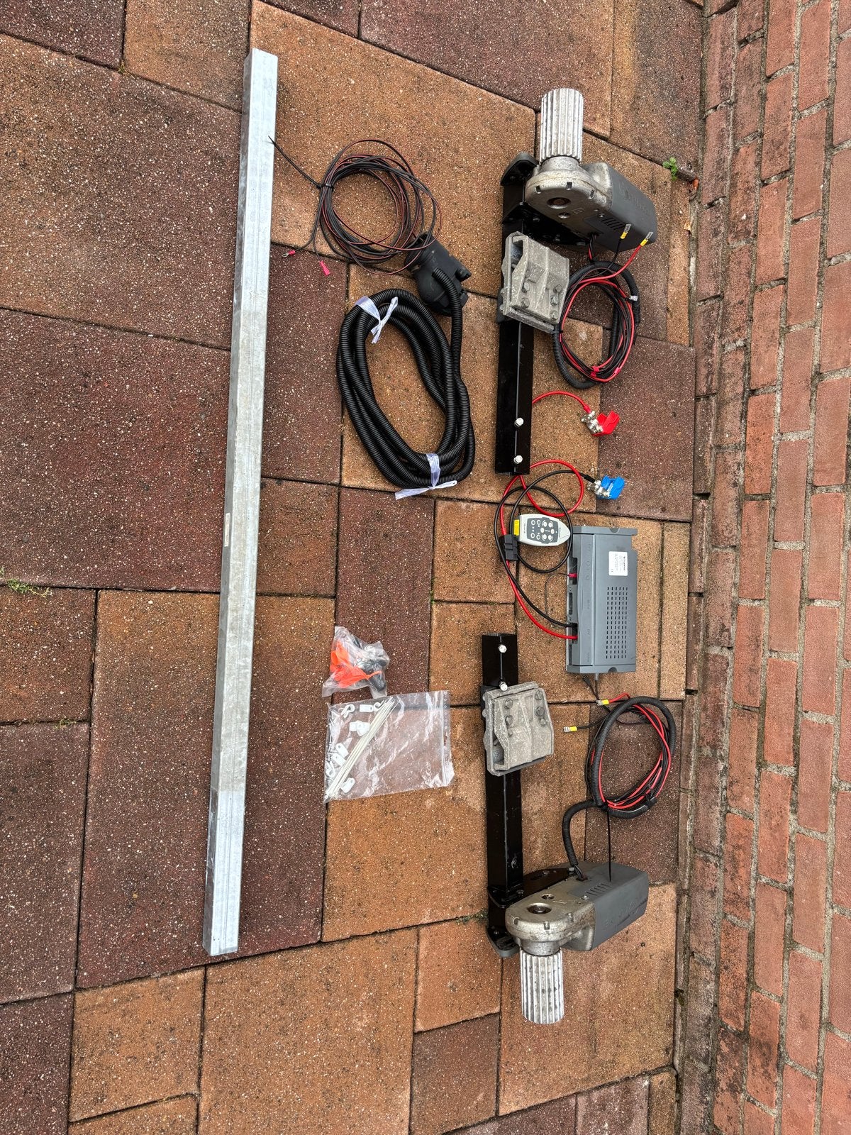 Truma Mover met acculader (zonder accu), Ophalen, Gebruikt