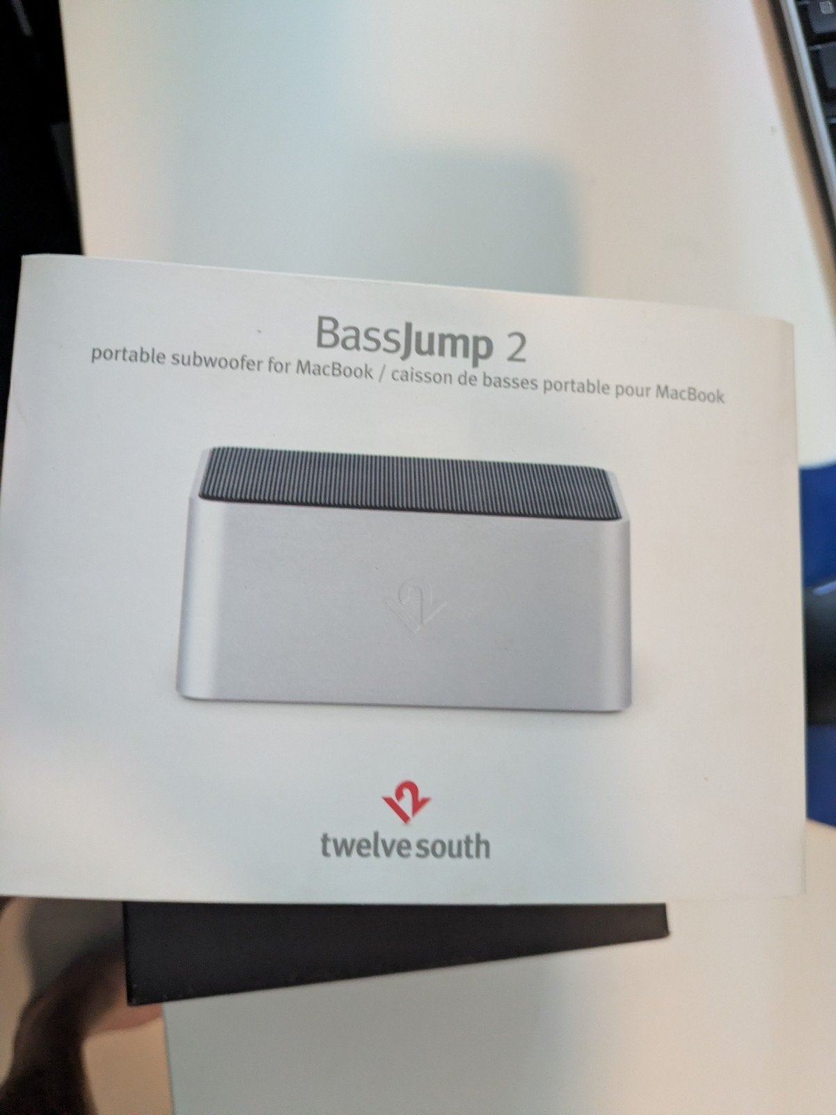 Twelve South BassJump 2 draagbare subwoofer voor MacBook, Overige merken, Subwoofer, Ophalen of Verzenden, Zo goed als nieuw