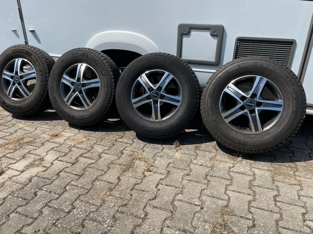 Camper "All Season" Michelin banden op Borbet velgen 16 inch, Caravans en Kamperen, Ophalen, Zo goed als nieuw