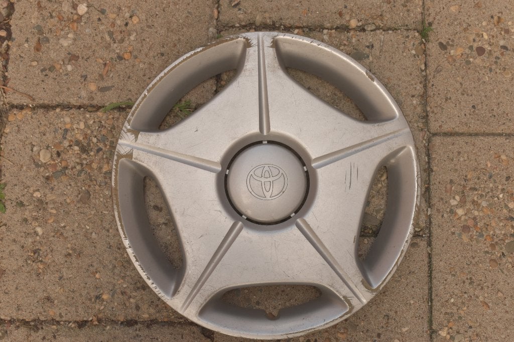 1 losse originele wieldop Toyota Previa en Hiace 15 inch, Auto diversen, Wieldoppen, Ophalen of Verzenden, Gebruikt