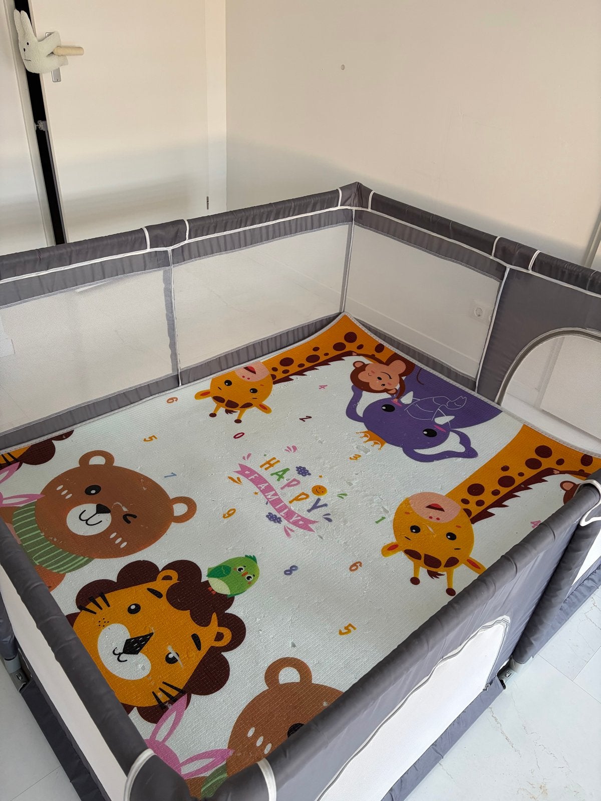 Grote babybox met speelmat en speeltjes, Kinderen en Baby's, Boxen, Ophalen, Zo goed als nieuw, Rechthoekig, Boxkleed