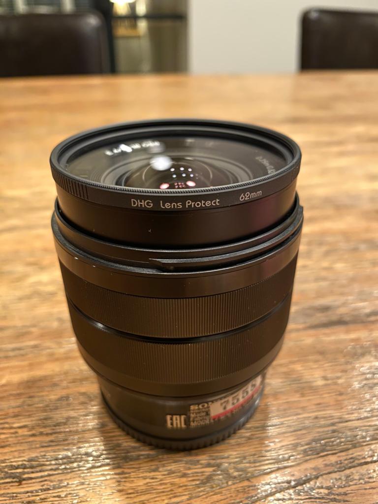 Sony SEL 1018 10-18 mm f4.0 OSS groothoeklens, Audio, Tv en Foto, Fotografie | Lenzen en Objectieven, Ophalen, Zo goed als nieuw