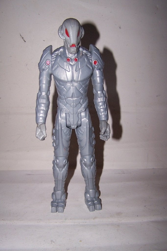 Ultron actiefiguur - Marvel Avengers. Izgs., Ophalen of Verzenden, Zo goed als nieuw