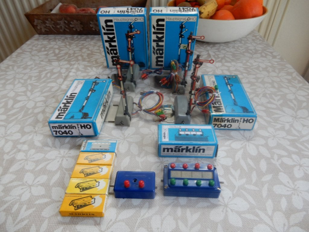 Märklin seinen, verdeelplaatjes, en schakelkastjes., Hobby en Vrije tijd, Wisselstroom, Gebruikt, Overige typen, Ophalen of Verzenden