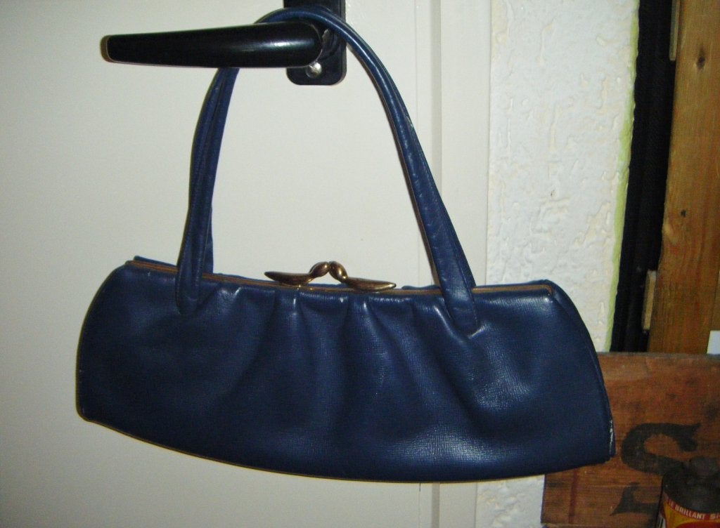 Vintage tas,beugeltas,donkerblauw,origineel!Gevoerd,izgst, Verzamelen, Retro, Ophalen of Verzenden, Persoonlijke verzorging