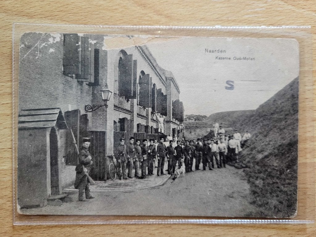 ansicht NAARDEN Weeshuiskazerne Oud Molen Militair eger, Ophalen of Verzenden, Voor 1920, Noord-Holland