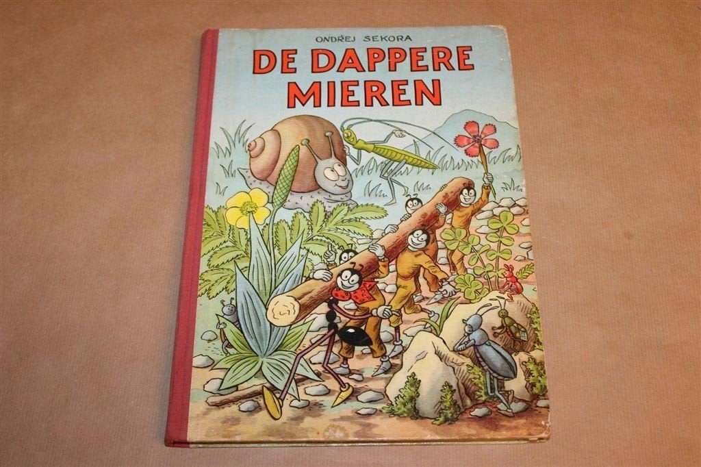 De Dappere Mieren — Ondrej Sekora Vintage Kinderboek 1961, Ophalen of Verzenden, Gelezen, Fictie algemeen