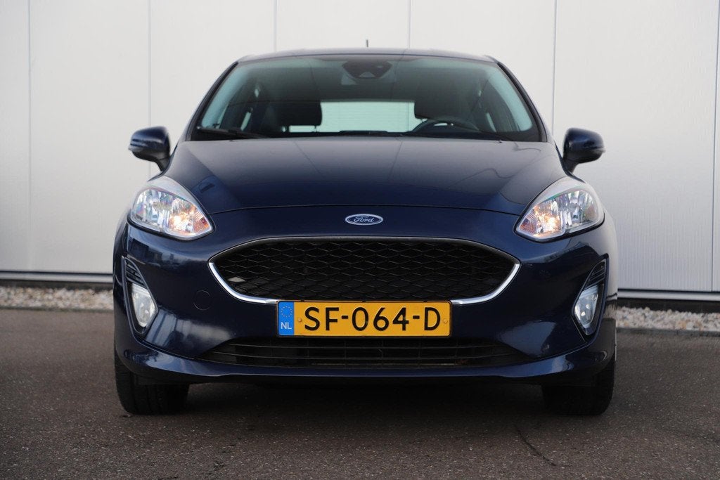Ford Fiesta 1.1 Trend Trekhaak Navigatie 15 inch LMV Airco B, Voorwielaandrijving, Met garantie (alle), Blauw, Origineel Nederlands