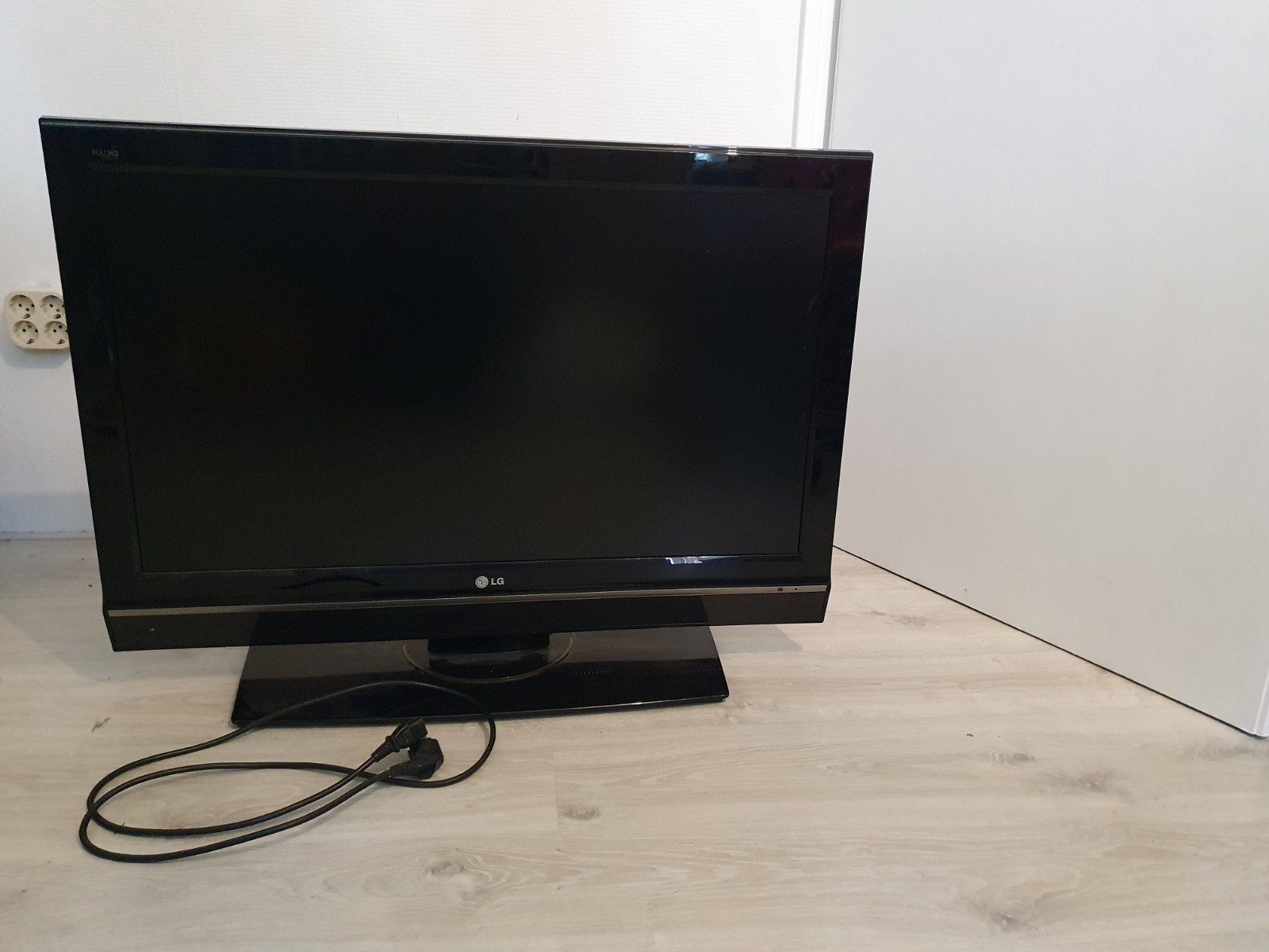 LG 37LF65 LCD TV - 37 inch Full HD, Gebruikt, 50 Hz, LCD, LG